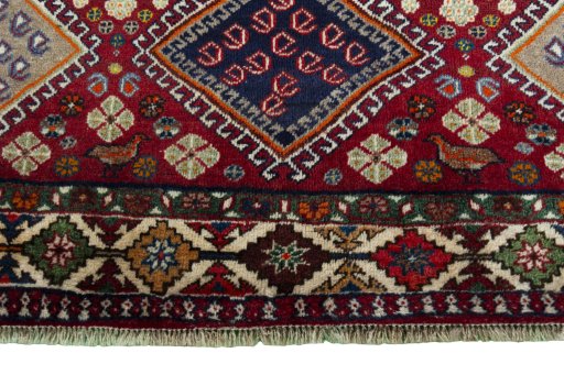 Central medallion detail of 2000s Shiraz rug from Iran / Persia