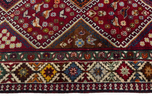 Close-up detail of 2000s Shiraz rug from Iran / Persia showing Wool weave