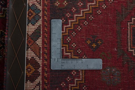 Close-up detail of 2000s Shiraz rug from Iran / Persia showing Wool weave