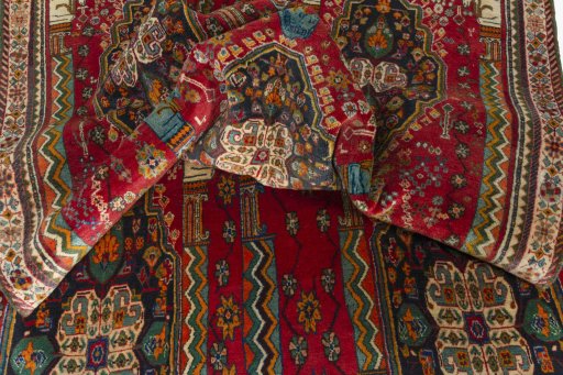 Close-up detail of 2000s Shiraz rug from Iran / Persia showing Wool weave