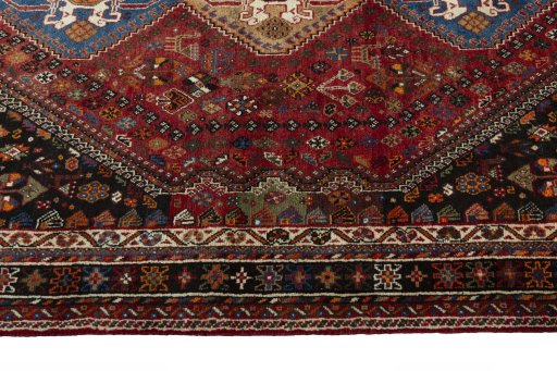 Close-up detail of 2000s Shiraz rug from Iran / Persia showing Wool weave