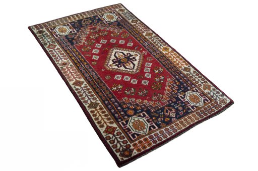 Close-up detail of 2000s Shiraz rug from Iran / Persia showing Wool weave