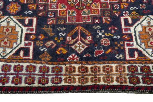 Close-up detail of 2000s Shiraz rug from Iran / Persia showing Wool weave