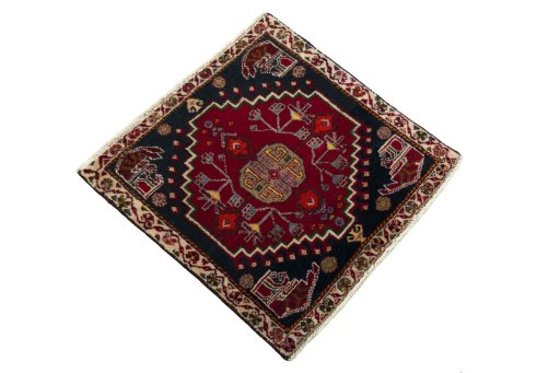 Close-up detail of 2000s Shiraz rug from Iran / Persia showing Wool weave