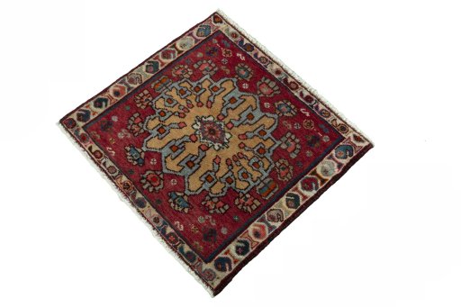 Corner detail of 2000s Shiraz rug showing border pattern and Wool pile