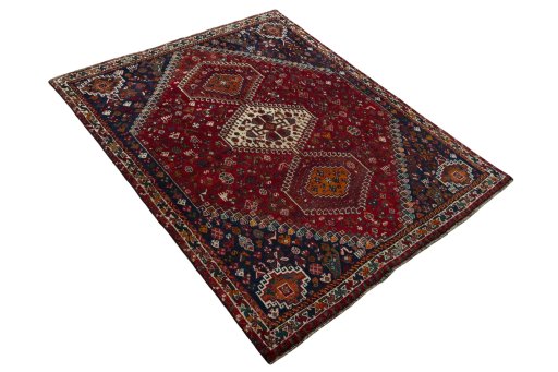 Close-up detail of 2000s Shiraz rug from Iran / Persia showing Wool weave