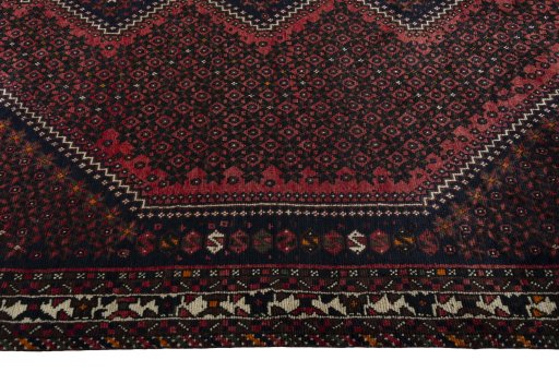 Close-up detail of 2000s Shiraz rug from Iran / Persia showing Cotton weave