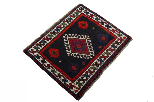 Close-up detail of 2000s Shiraz rug from Iran / Persia showing Wool weave