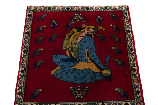 Surface texture of 2000s Shiraz rug with natural Wool and intricate pattern