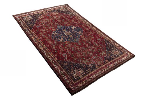 Close-up detail of 1970s Shiraz rug from Iran / Persia showing Wool weave