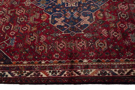 Full view of 1970s Shiraz rug from Iran / Persia, 260 × 166 cm in Red tones