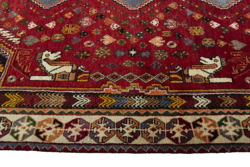 Close-up detail of 2000s Shiraz rug from Iran / Persia showing Wool weave