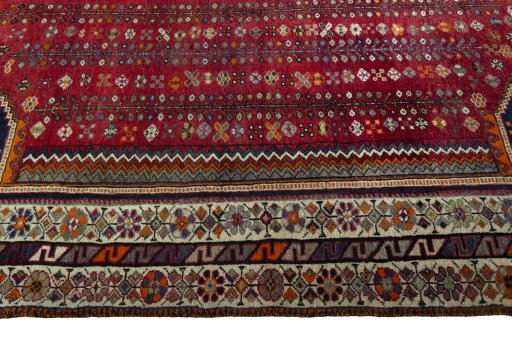 Close-up detail of 2000s Shiraz rug from Iran / Persia showing Wool weave