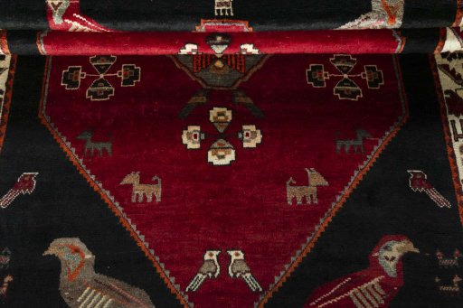 Close-up detail of 2000s Shiraz rug from Iran / Persia showing Wool weave
