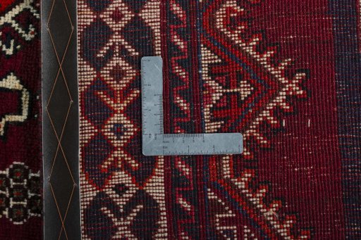Surface texture of 2000s Shiraz rug with natural Wool and intricate pattern