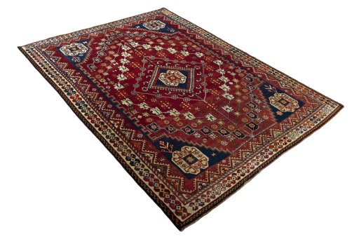 Close-up detail of 2000s Shiraz rug from Iran / Persia showing Wool weave