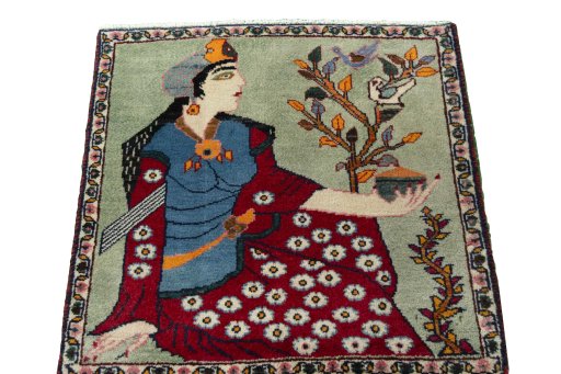 Surface texture of 2000s Shiraz rug with natural Wool and intricate pattern
