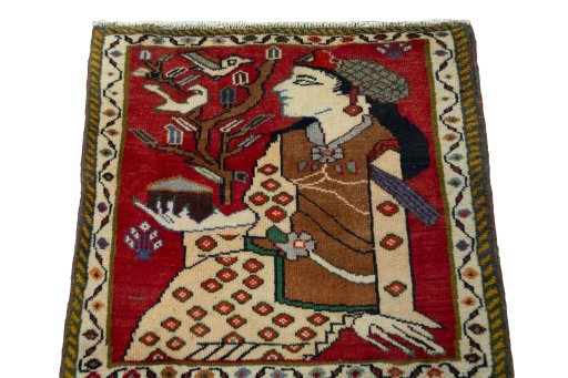 Surface texture of 2000s Shiraz rug with natural Wool and intricate pattern
