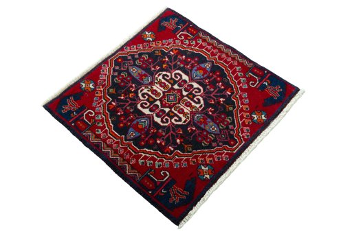 Close-up detail of 2000s Shiraz rug from Iran / Persia showing Wool weave