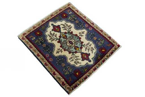Close-up detail of 2000s Shiraz rug from Iran / Persia showing Wool weave