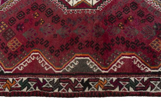Close-up detail of 2000s Shiraz rug from Iran / Persia showing Wool weave