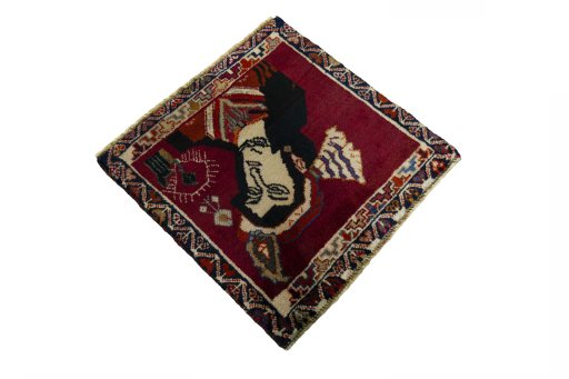 Close-up detail of 2000s Shiraz rug from Iran / Persia showing Wool weave