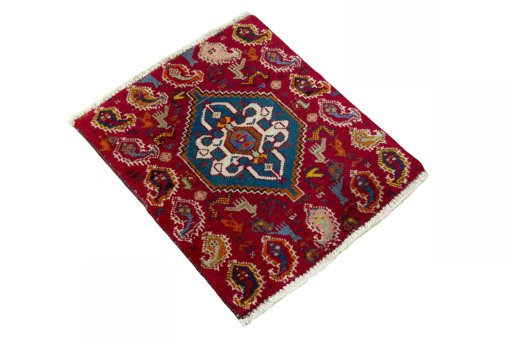 Close-up detail of 2000s Shiraz rug from Iran / Persia showing Wool weave