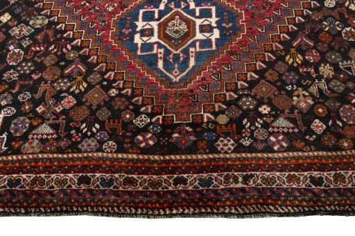 Close-up detail of 2000s Shiraz rug from Iran / Persia showing Wool weave
