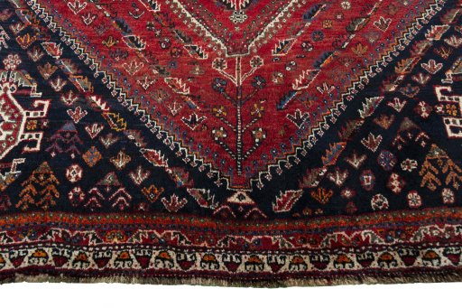 Close-up detail of 2000s Shiraz rug from Iran / Persia showing Wool weave