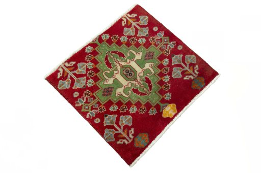 Close-up detail of 2000s Shiraz rug from Iran / Persia showing Wool weave