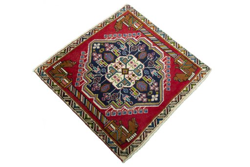 Close-up detail of 2000s Shiraz rug from Iran / Persia showing Wool weave