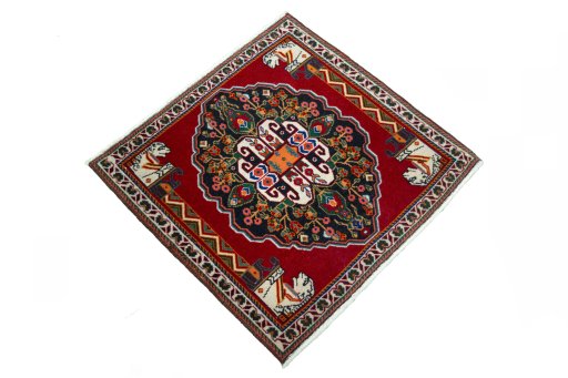 Close-up detail of 2000s Shiraz rug from Iran / Persia showing Wool weave