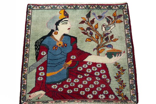 Surface texture of 2000s Shiraz rug with natural Wool and intricate pattern