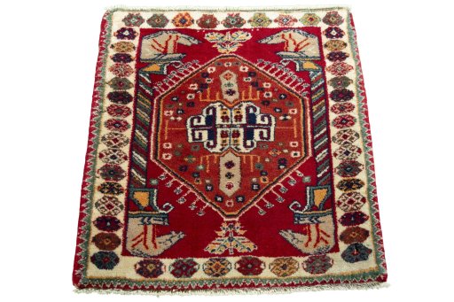 Surface texture of 2000s Shiraz rug with natural Wool and intricate pattern
