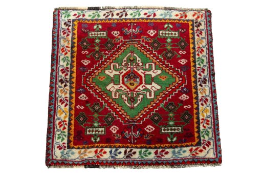Surface texture of 2000s Shiraz rug with natural Wool and intricate pattern