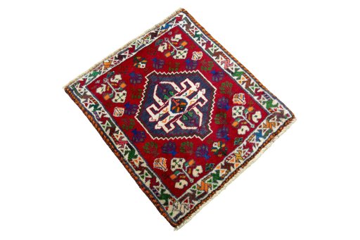 Close-up detail of 2000s Shiraz rug from Iran / Persia showing Wool weave