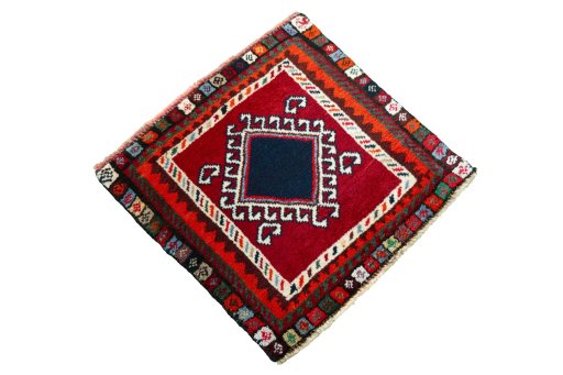 Close-up detail of 2000s Shiraz rug from Iran / Persia showing Wool weave