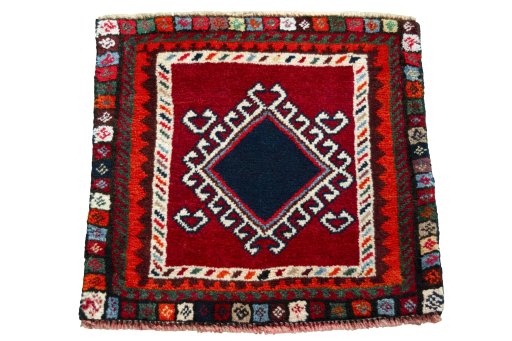 Surface texture of 2000s Shiraz rug with natural Wool and intricate pattern