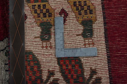 Close-up detail of 2000s Shiraz rug from Iran / Persia showing Wool weave