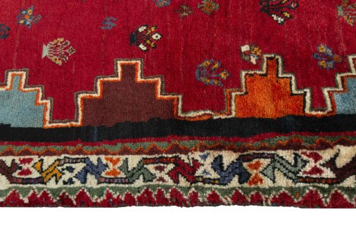 Full view of 2000s Shiraz rug from Iran / Persia, 147 × 105 cm in Red tones