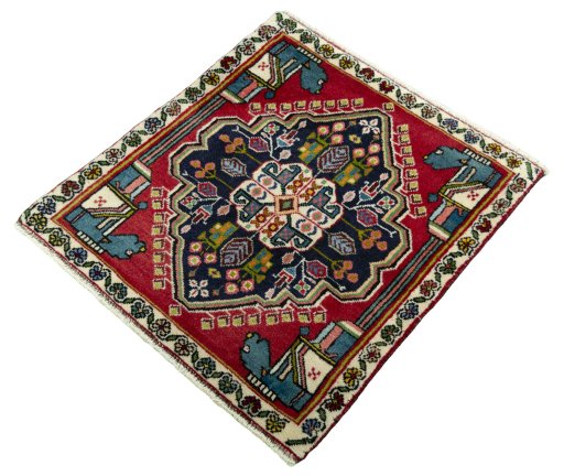 Corner detail of 1970s Shiraz rug showing border pattern and Wool pile