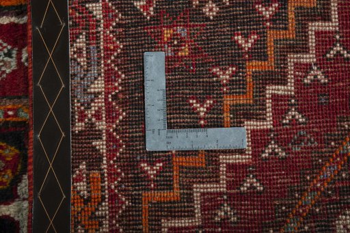 Close-up detail of 2000s Shiraz rug from Iran / Persia showing Wool weave