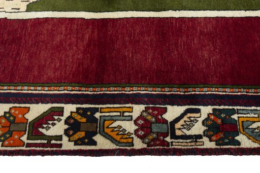 Close-up detail of 2000s Shiraz rug from Iran / Persia showing Wool weave