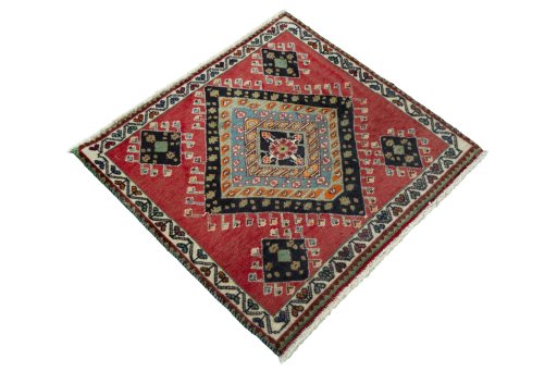 Close-up detail of 2000s Shiraz rug from Iran / Persia showing Wool weave