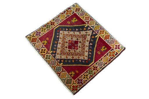 Corner detail of 2000s Shiraz rug showing border pattern and Wool pile