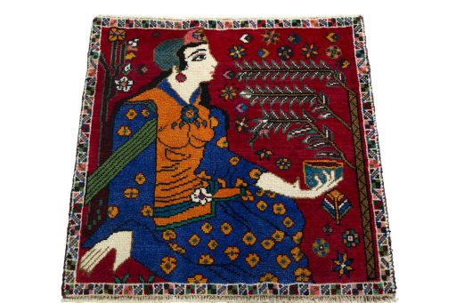 Surface texture of 2000s Shiraz rug with natural Wool and intricate pattern