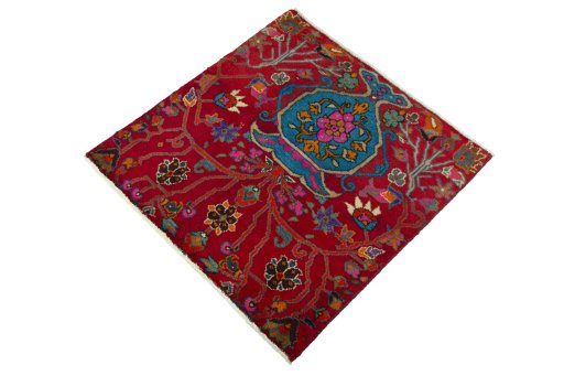 Corner detail of 2000s Shiraz rug showing border pattern and Wool pile