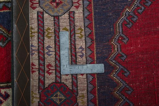 Close-up detail of 2000s Shiraz rug from Iran / Persia showing Wool weave