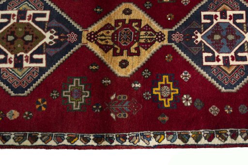 Close-up detail of 2000s Shiraz rug from Iran / Persia showing Wool weave