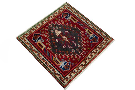 Close-up detail of 2000s Shiraz rug from Iran / Persia showing Wool weave